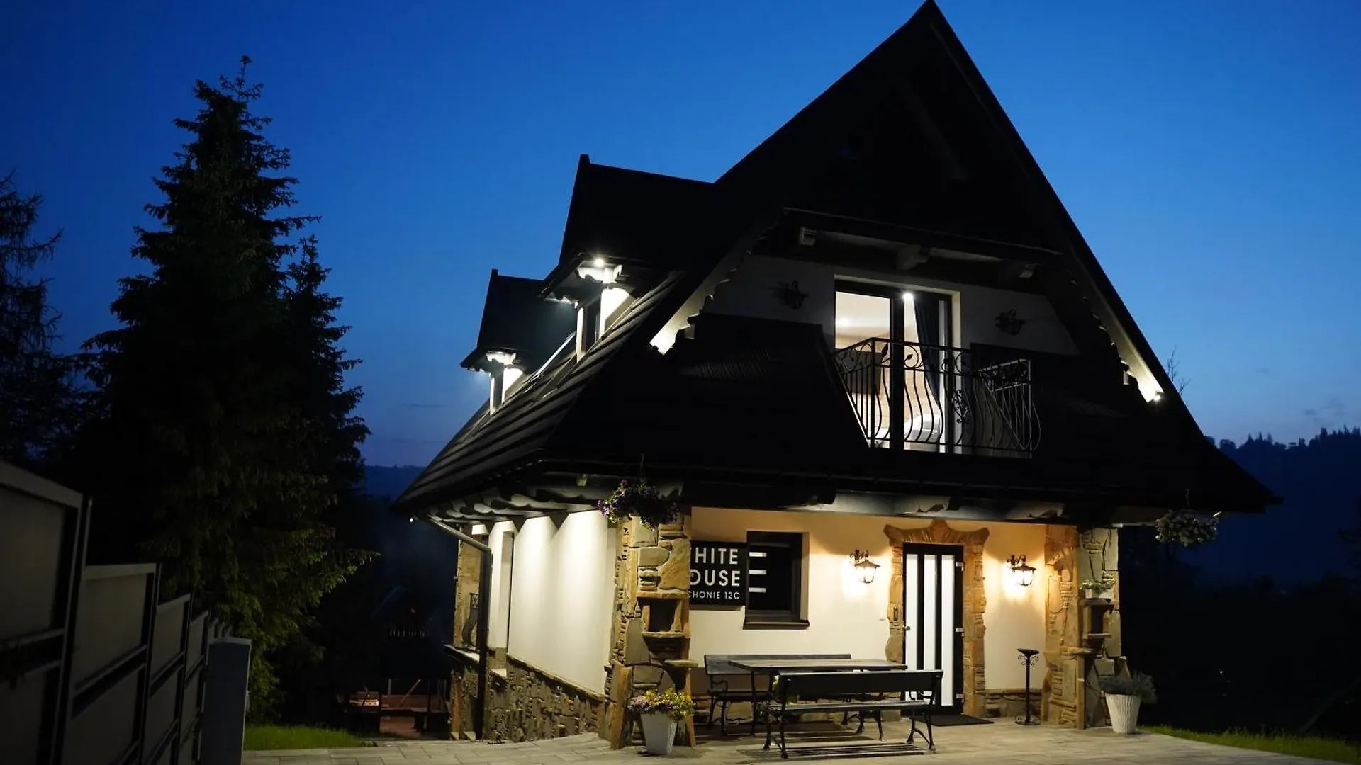 White House Zakopane Villa